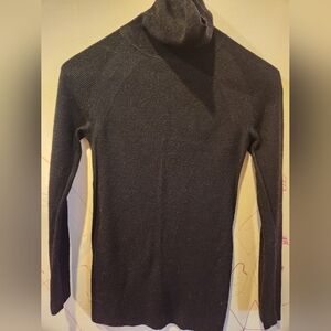 Theory, 95% wool, Small, Black turtle neck sweater
